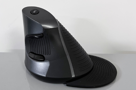 哪个牌子立式鼠标好用?2026年最建议买的10款人体工学鼠标品牌推荐，低延迟/长续航/多设备适配