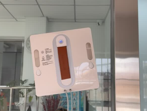 自动擦窗机器人哪个牌子好？2026最新擦窗机器人十大品牌盘点，喷擦一体更彻底