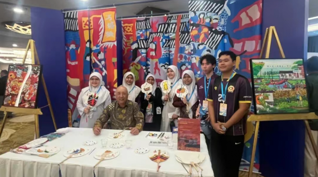 庆祝中文建交35周年“潮起东方”诗画浙江特展在文莱盛大启幕