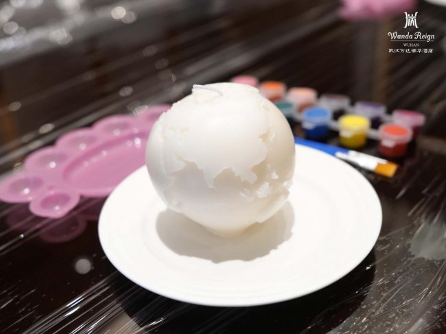 烛光绘地球 香遇一小时武汉万达瑞华酒店地球一小时活动