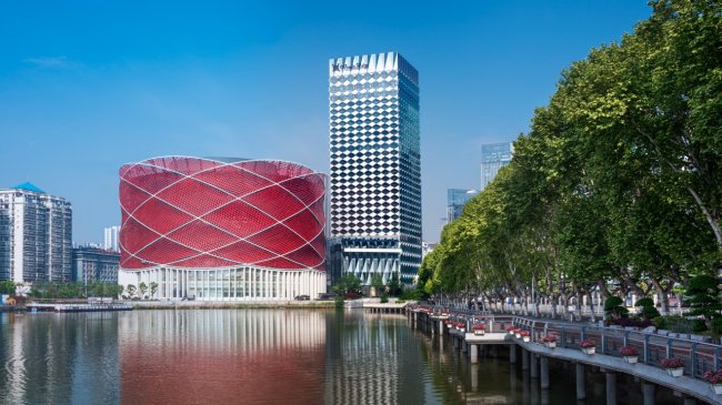 烛光绘地球 香遇一小时武汉万达瑞华酒店地球一小时活动