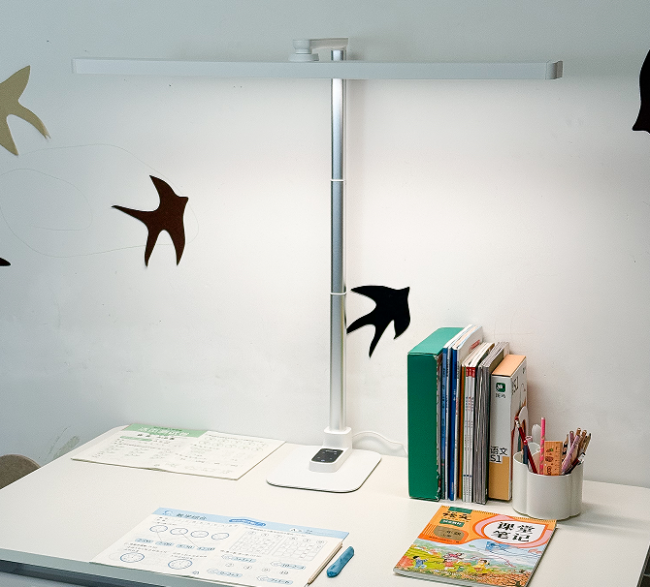 护眼台灯谁才是第一？宝妈们集体推荐，书客Big1成口碑之王