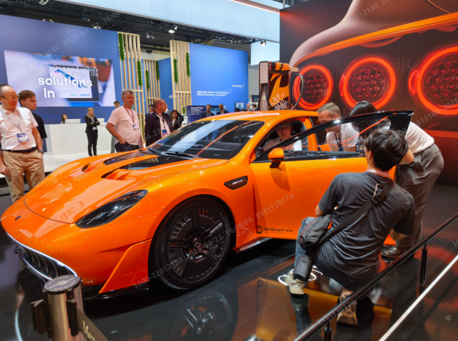 从“不被相信”到“欧洲卖爆”：亿纬大圆柱如何成为全球豪车“最强电池搭档”