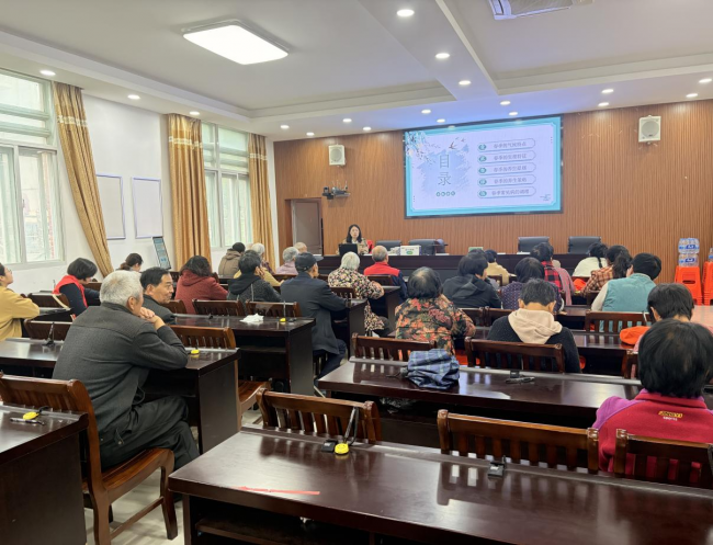 “情暖通太 爱伴夕阳”：刁铺街道春季养生公益行，“黑科技”邂逅传统，健康大礼暖人心