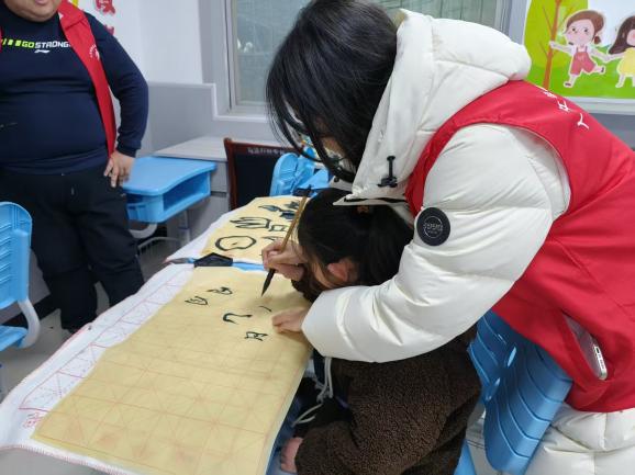 商洛学院&ldquo;趣学拾粟队&rdquo;文化宣传寒假社会实践活动