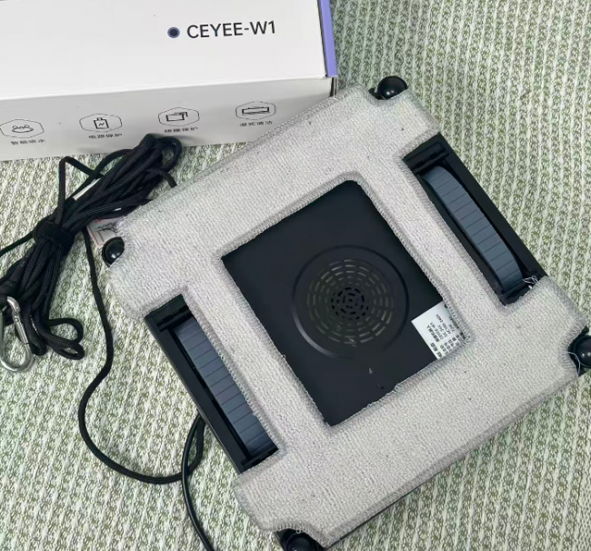 擦窗机器人可以擦外面吗?含科沃斯、希亦、玻妞等十大安全擦窗机品牌测评，高层户外可使用