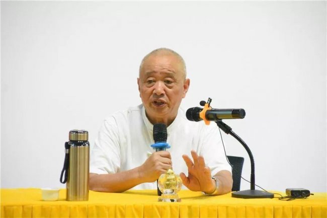 研岐黄之术 行济世之功——侗医泰斗顾崇国六十年行医铸魂之路
