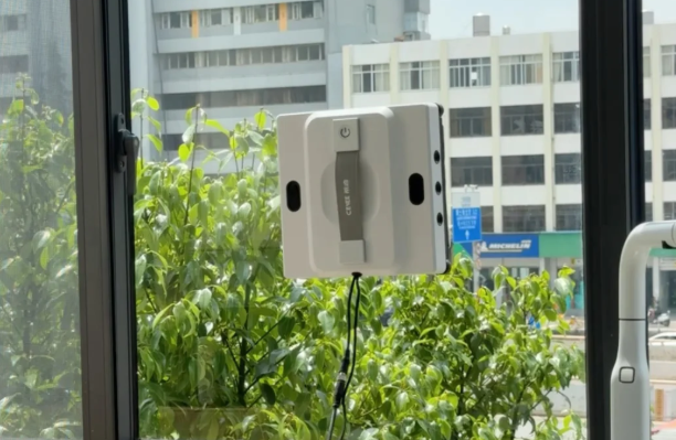 擦窗机器人哪个牌子好？家用选哪种更合适？家用款擦玻璃机器人品牌排行榜前十名推荐，第一名无敌