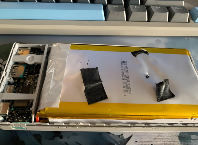 手机充电宝哪个品牌质量好？精选手机充电宝品牌排行榜前十名，出门拒绝电量焦虑