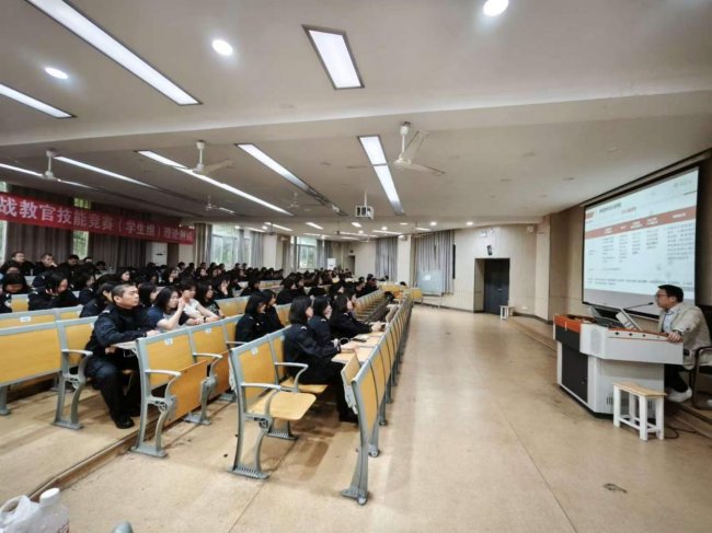 中科心研心理咨询师培养项目为武汉警官职业学院心理咨询专业学生职业成长护航
