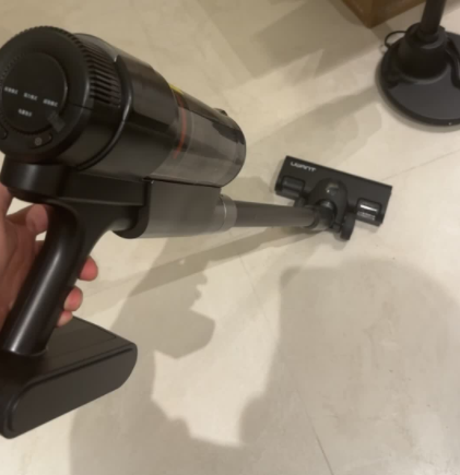 车载无线吸尘器品牌排行榜前十名有哪些？无线吸尘器哪个牌子好用,求推荐？揭秘最推荐的十款手持吸尘器