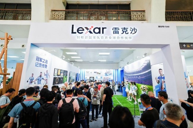2026北京P&E展：雷克沙斩获华龙奖最佳存储卡，携手阿根廷国家队闪耀影像盛会