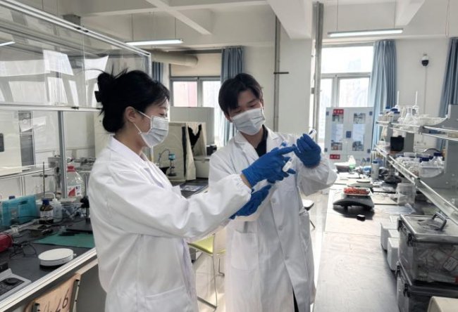 一块“冰”的突围：郑轻学子五年磨一剑，解锁蓄冷新密码