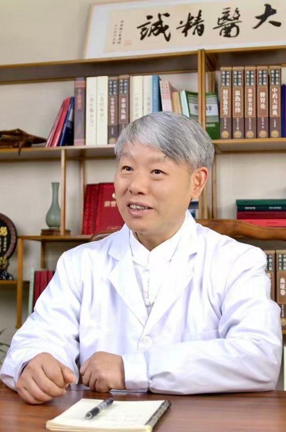 “刘积庆堂”第七代传人——刘国印教授泰和国医全天坐诊纪实
