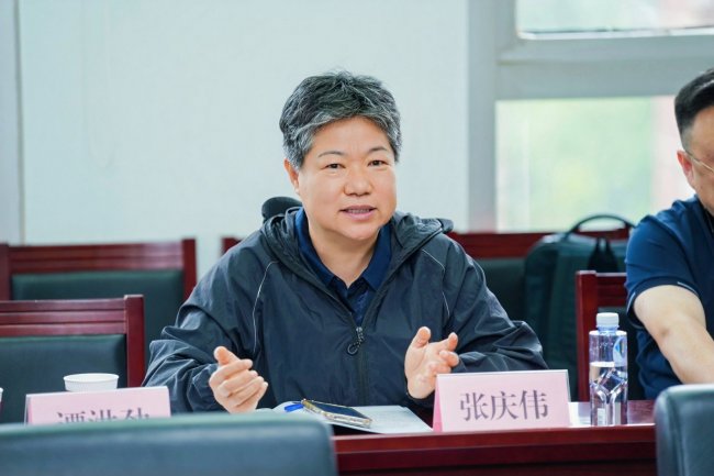 四川美河线缆受邀出席三方战略合作签约仪式暨机械工业质量价格分级课题研讨会并作交流发言
