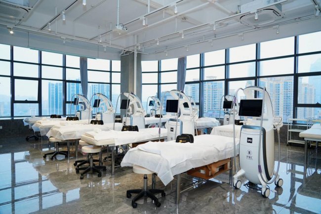 总数突破300台！伊丽汇300台第11代LPG仪器全面到位，东莞中山双城LPG护理正式上线