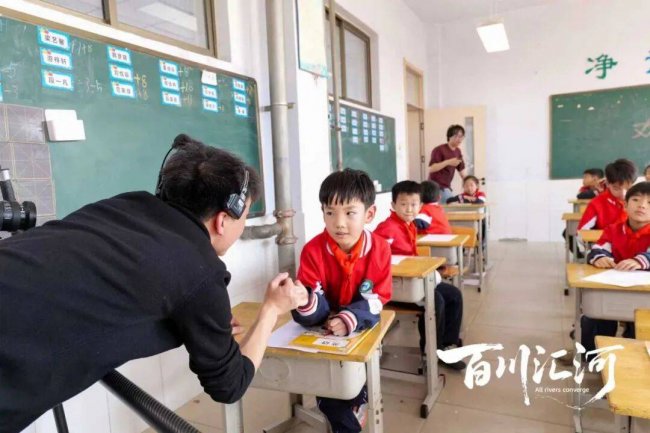 国家重点网络短剧《百川汇河》热播获佳绩-奏响新时代青年归乡筑梦强音