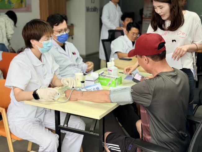 骨科、中医、推拿等医生齐上阵，T3租买车健康义诊活动护航司机平安路