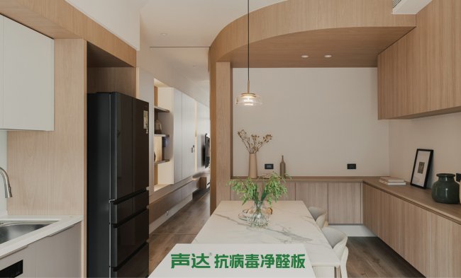 选板材，别听故事，看报告
