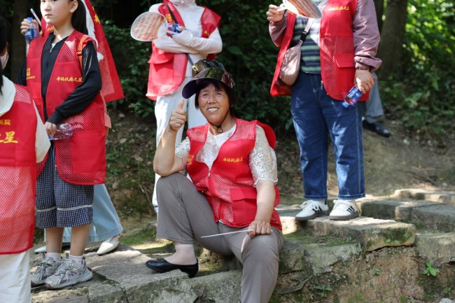 “踏山向愈，共赴新生”——第 16 届希福抗癌之星公益活动圆满收官