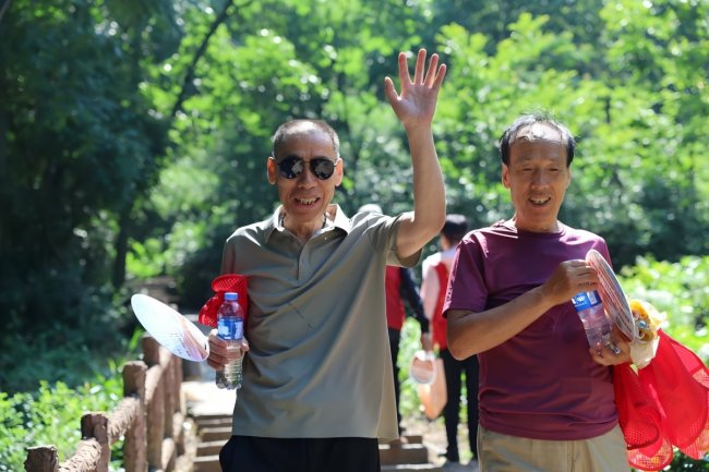 “踏山向愈，共赴新生”——第 16 届希福抗癌之星公益活动圆满收官