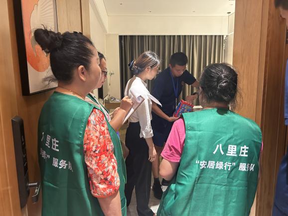 八里庄社区“消防志愿同行 筑牢安全防线”巡查第4张