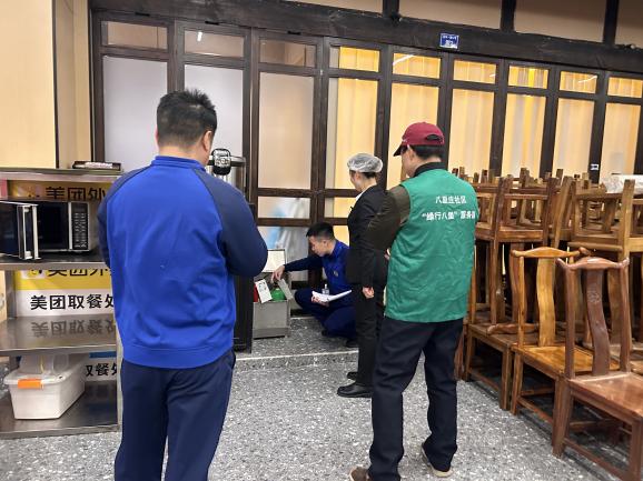 八里庄社区“消防志愿同行 筑牢安全防线”巡查第8张