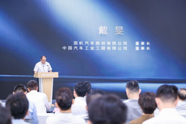 218天建成一座数字工厂 “向上V6”投产:重庆汽车智造再添“灯塔”(图2) 218天建成一座数字工厂 “向上V6”投产:重庆汽车智造再添“灯塔”(图2)