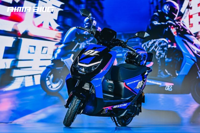 爱玛黑翼打造差异化体验 爱玛向年轻出行品牌进化第4张