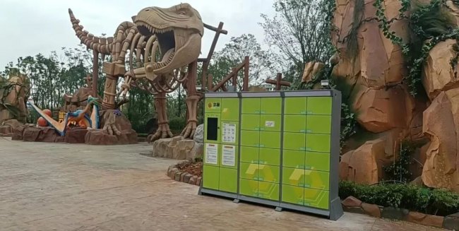 丰巢把智能寄存服务搬进孝感方特暑期出游更省心(图2)