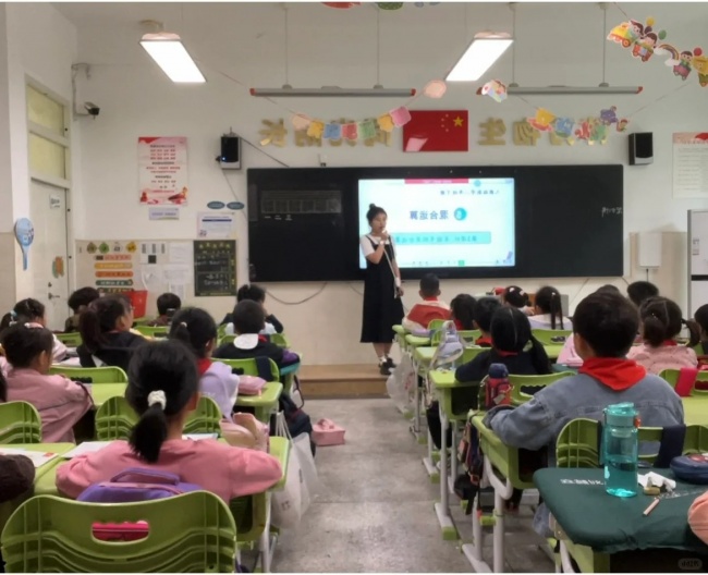 小蜜蜂扩音器哪个牌子最好?五款热门机型实测高性价比推荐不踩雷