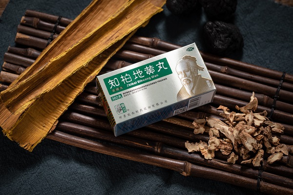 夏季手脚心热、容易上火，吃仲景知柏地黄丸有用吗？
