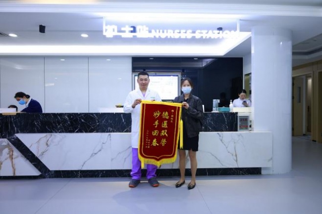 拒绝“流水线审美” 重庆军科胡宝川：  鼻整形应回归“自然美”的个体表达