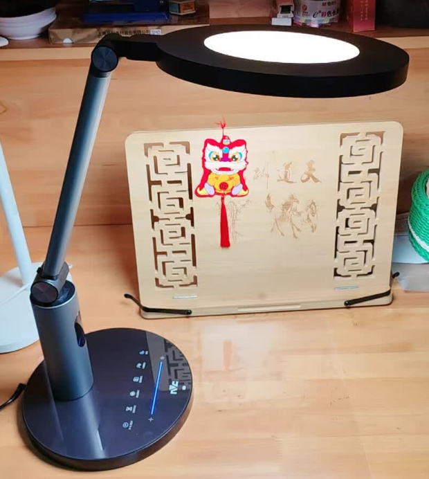 学生台灯什么牌的最好？综合表现更稳的护眼灯盘点，用过都说好