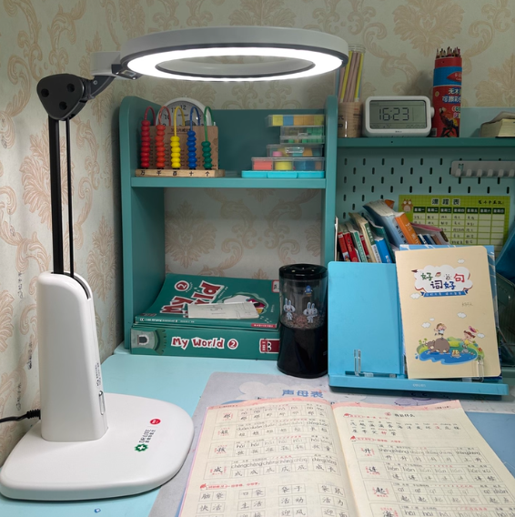 学生台灯什么牌的最好？综合表现更稳的护眼灯盘点，用过都说好
