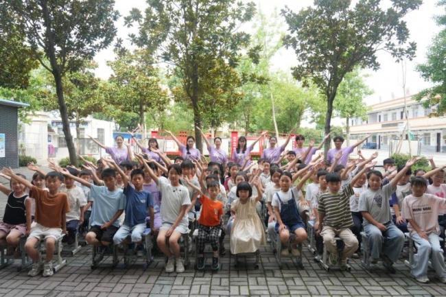 盛夏赴乡传生态新知 ——江苏师大科文学院支教团开展特色支教(图4)
