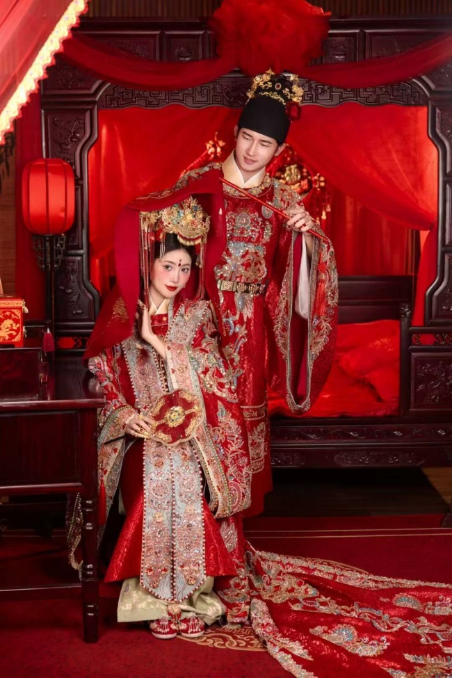 2026郑州婚纱摄影口碑:葛罗、三川领衔五星满分梯队 2026郑州婚纱摄影口碑:葛罗、三川领衔五星满分梯队