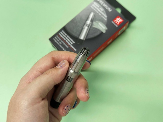 哪个牌子的鼻毛修剪器好一点?西圣T1、双立人鼻毛修剪器实测对比
