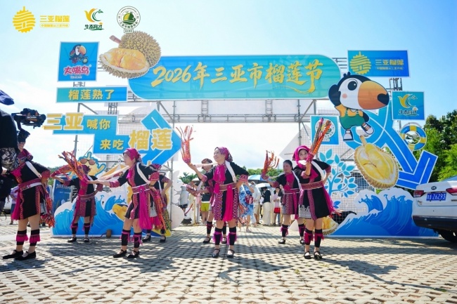 “榴”住夏天！育才特色农产品市集+榴莲嘉年华，解锁“热带风情”新玩法