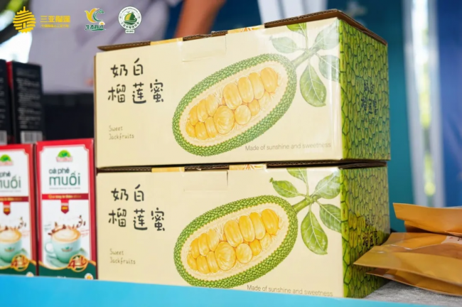 “榴”住夏天！育才特色农产品市集+榴莲嘉年华，解锁“热带风情”新玩法