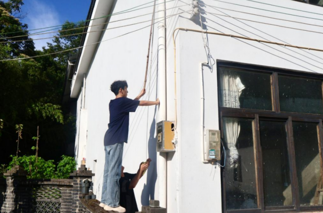 画笔绘就振兴景 青春点亮齐跃桥 ——汉口