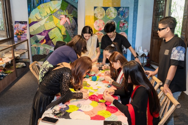 一场展览，16所院校、300件作品 濮院时尚古镇如何成为青年创作孵化场