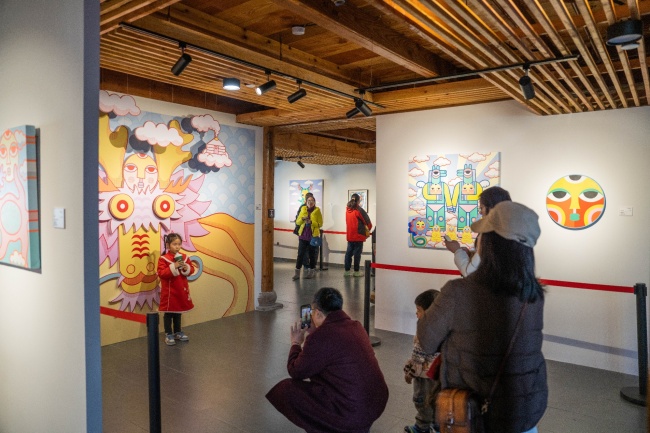 一场展览，16所院校、300件作品 濮院时尚古镇如何成为青年创作孵化场