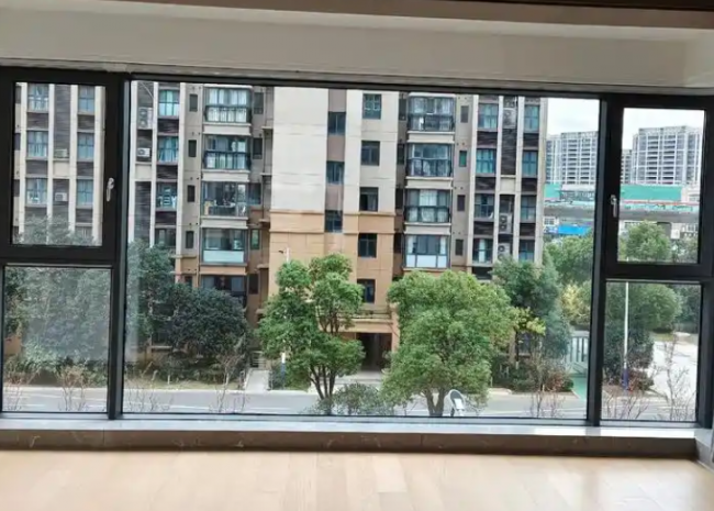 擦窗机器人哪个牌子好？2026家用擦窗机器人排行榜前十名推荐，避坑选购指南