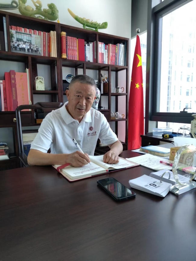 聂家福：志逐商海千秋业 心系家国万里程