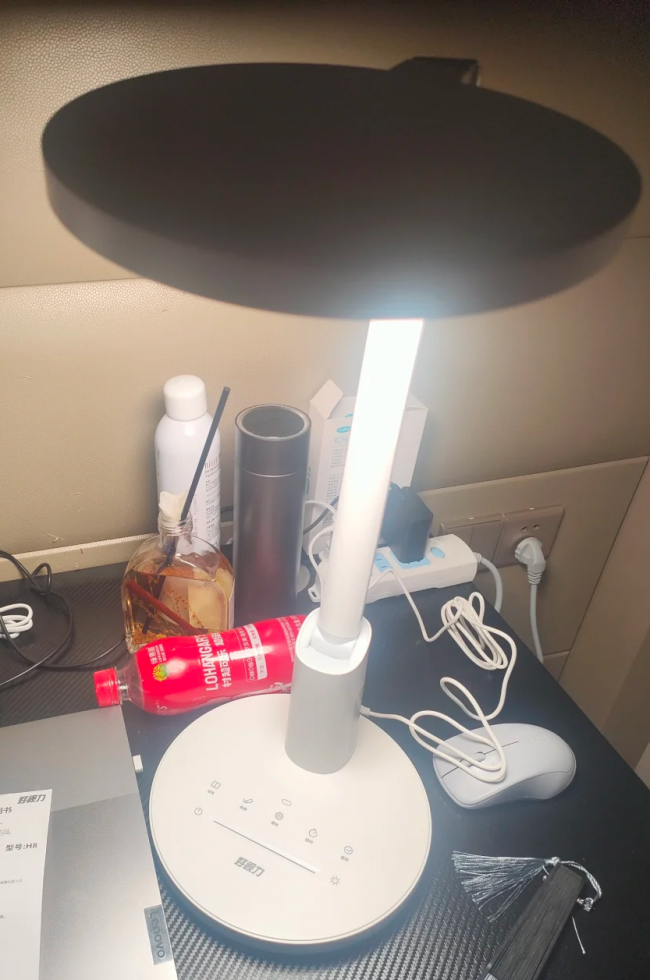 儿童护眼台灯品牌排行前十名有哪些?儿童护眼灯最新排行,闭眼入