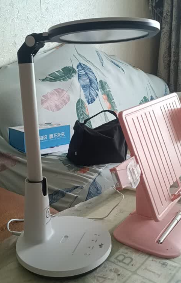 护眼台灯哪个牌子的性价比高?高性价比护眼台灯品牌推荐,放心选