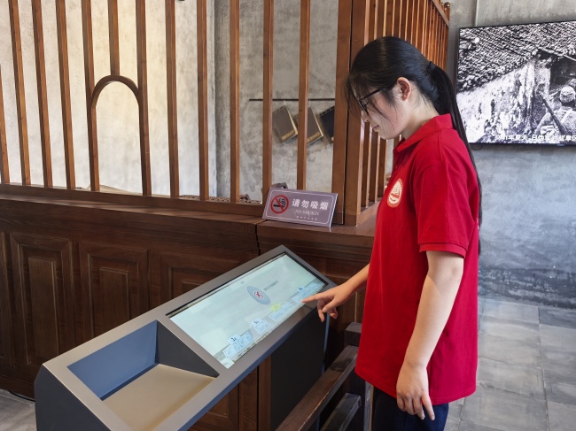 寻访史迹汲廉韵 赓续血脉铸师魂｜盐城师范学院马院学子寻访新四军廉洁阵地，于铁军廉迹中筑牢师德根基