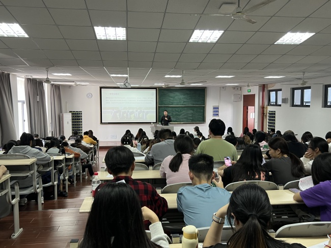 南审考研面授班里的证书升学平衡术
