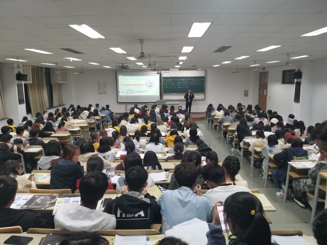 南审考研面授班里的证书升学平衡术